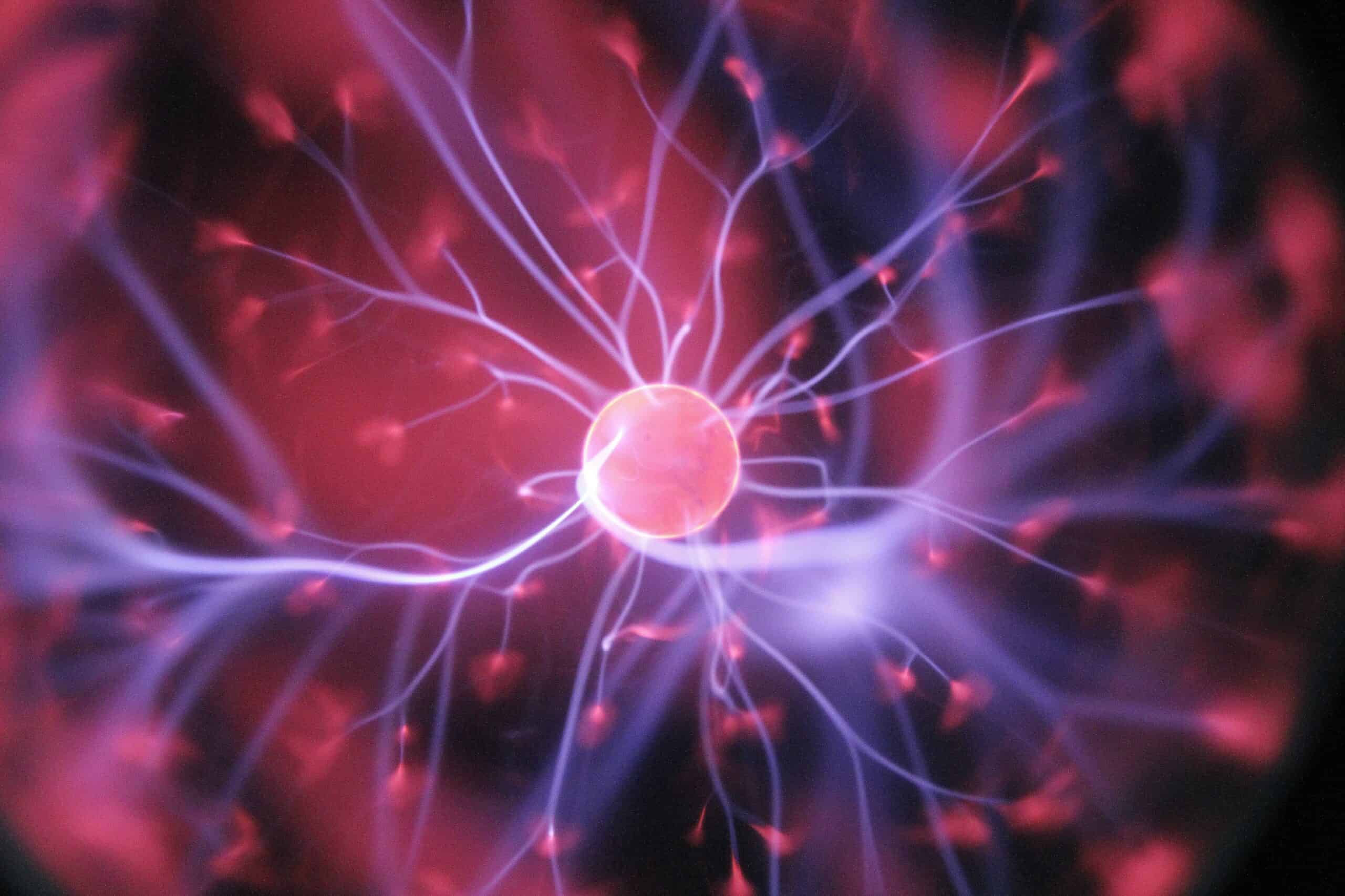 Leuchtende Plasmakugel im Physikunterricht